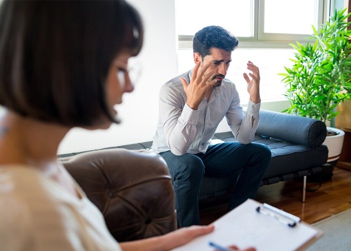 Can a Psychotherapist in Castle Pines Help with Stress, Anxiety, or Burnout?